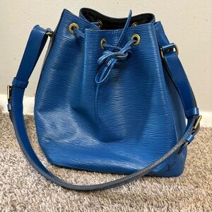 Blue Louis Vuitton Epi Noe